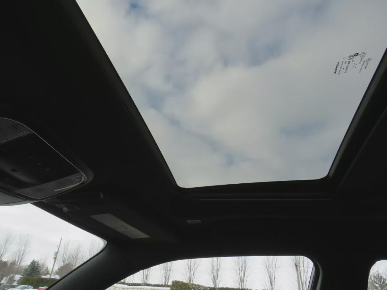 2023 Dodge Charger GT (**CLEAN TITLE/NO ACCIDNETS!!**SAFETY/CERTIFIED!!*AWD**ALLOY RIMS**NAVIGATION**SUNROOF**REMOTE START**PUSH BUTTON START**HEATED/VENTED SEATS**DUAL CLIMATE CONTROL**REVERSE CAMERA**LEATHER WRAPPED STEERING WHEEL**DIGITAL TOUCHSCREEN**HEATED STEERING WHE Photo