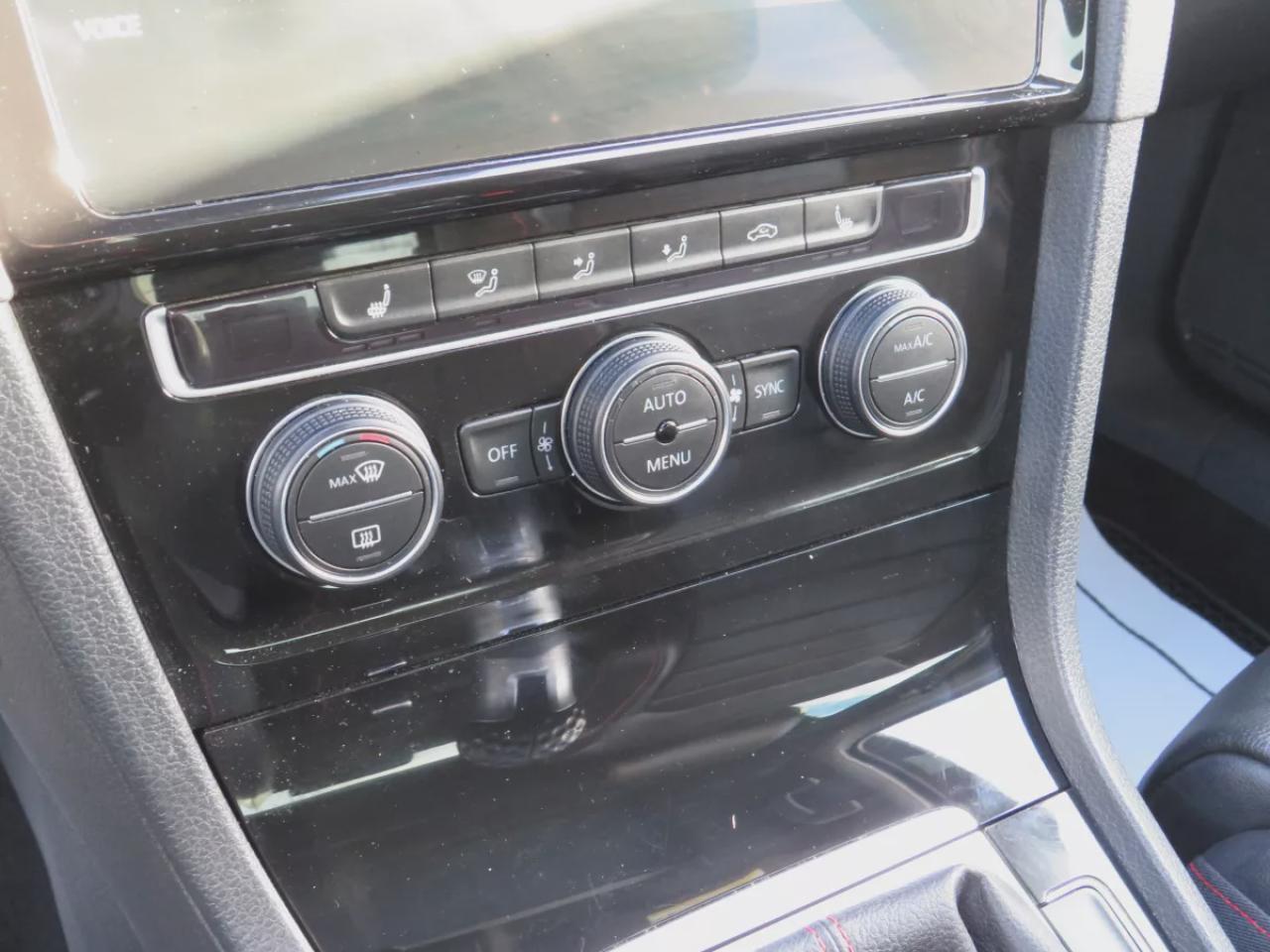 2020 Volkswagen Golf GTI Autobahn GTI Autobahn (**SAFETY/CERTIFIED!!**MANUAL TRANSMISSION**FOG LIGHTS**ALLOY RIMS**LEATHER**REVERSE CAMERA**NAVIGATION**SUNROOF**HEATED SEATS**POWER SEATS**REAR PRIVACY COVER**PUSH BUTTON START**DRIVE MODES**DIGITAL TOUCHSCREEN**DUAL EXHAUST**B Photo