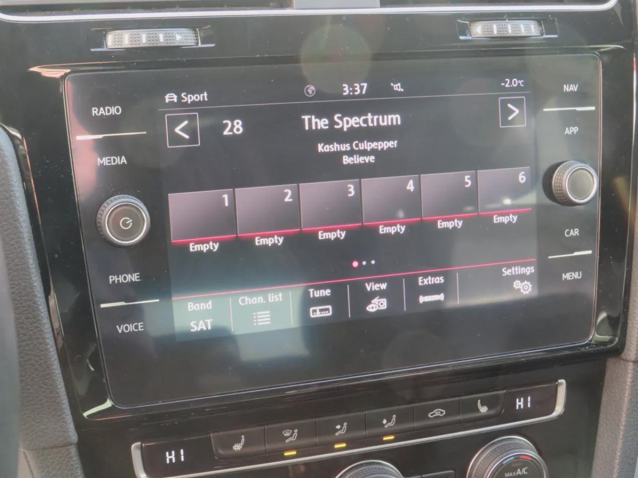 2020 Volkswagen Golf GTI Autobahn GTI Autobahn (**SAFETY/CERTIFIED!!**MANUAL TRANSMISSION**FOG LIGHTS**ALLOY RIMS**LEATHER**REVERSE CAMERA**NAVIGATION**SUNROOF**HEATED SEATS**POWER SEATS**REAR PRIVACY COVER**PUSH BUTTON START**DRIVE MODES**DIGITAL TOUCHSCREEN**DUAL EXHAUST**B Photo