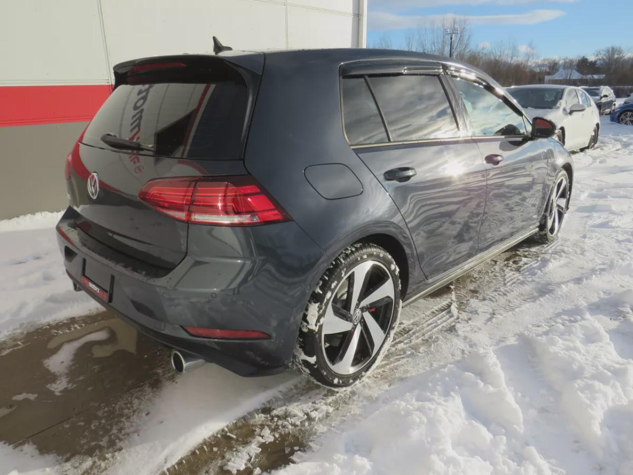 2020 Volkswagen Golf GTI Autobahn GTI Autobahn (**SAFETY/CERTIFIED!!**MANUAL TRANSMISSION**FOG LIGHTS**ALLOY RIMS**LEATHER**REVERSE CAMERA**NAVIGATION**SUNROOF**HEATED SEATS**POWER SEATS**REAR PRIVACY COVER**PUSH BUTTON START**DRIVE MODES**DIGITAL TOUCHSCREEN**DUAL EXHAUST**B Photo