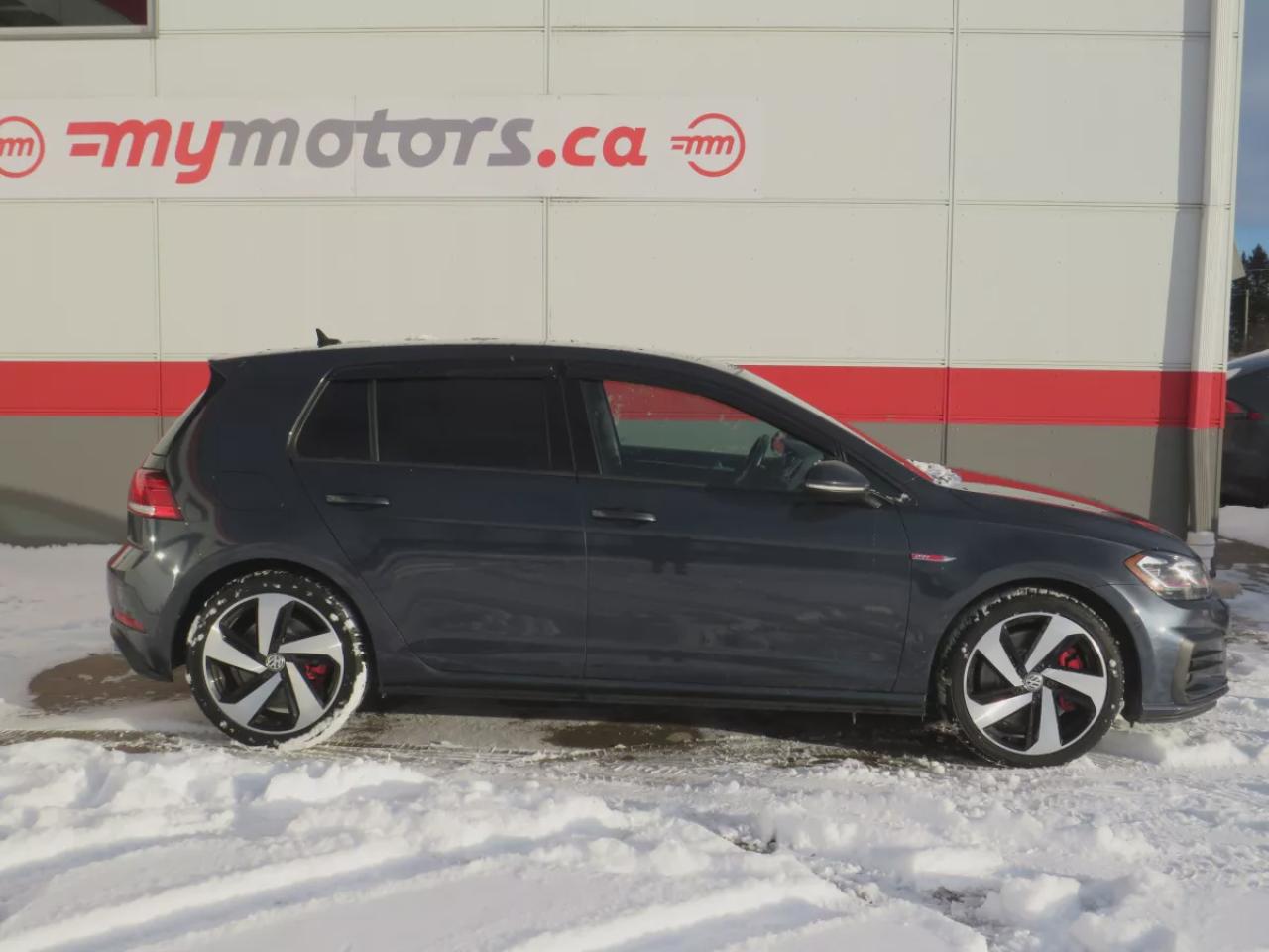 2020 Volkswagen Golf GTI Autobahn GTI Autobahn (**SAFETY/CERTIFIED!!**MANUAL TRANSMISSION**FOG LIGHTS**ALLOY RIMS**LEATHER**REVERSE CAMERA**NAVIGATION**SUNROOF**HEATED SEATS**POWER SEATS**REAR PRIVACY COVER**PUSH BUTTON START**DRIVE MODES**DIGITAL TOUCHSCREEN**DUAL EXHAUST**B Photo