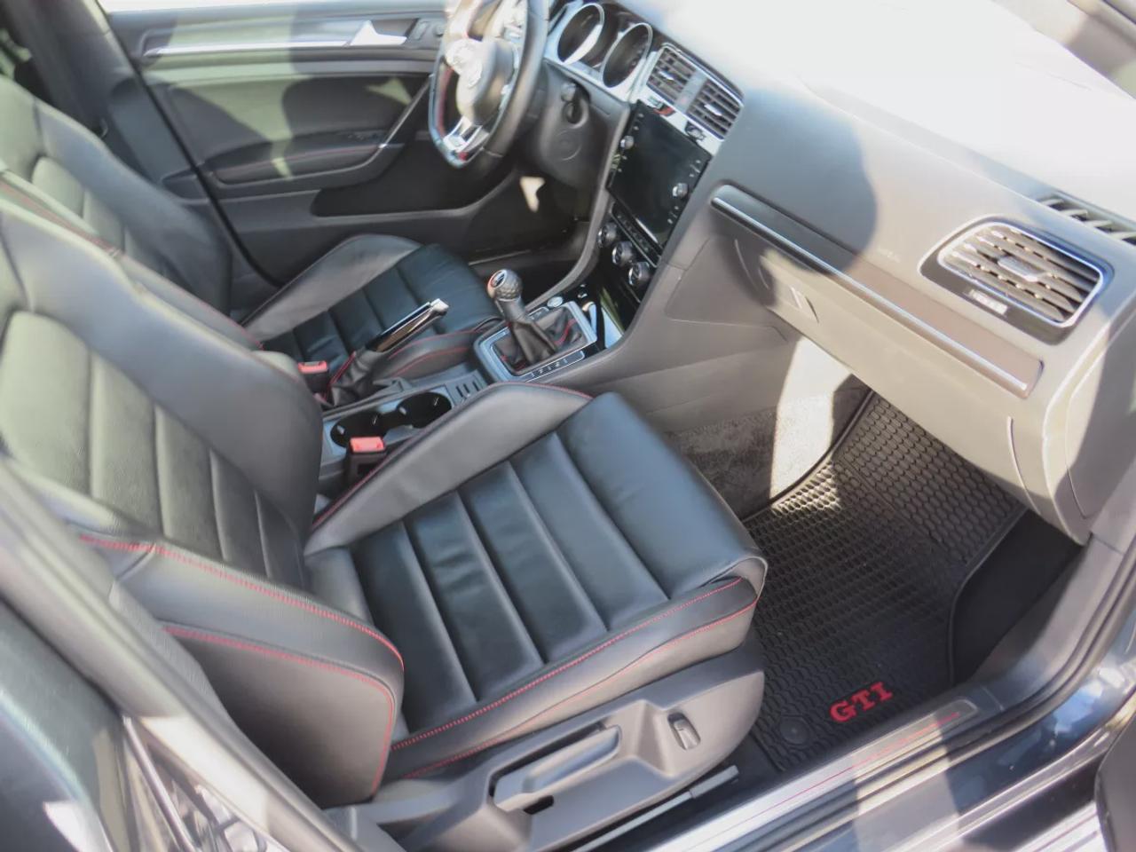 2020 Volkswagen Golf GTI Autobahn GTI Autobahn  | Safety Certified | Manual Transmission | Fog Lights | Alloy Rims | Leather | Reverse Camera | Navigation | Sunroof | Heated Seats | Power Seats | Rear Privacy Cover | Push Button Start | Drive Modes | Digital Touchscreen | Dua Photo