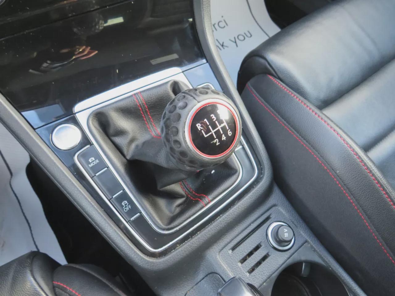 2020 Volkswagen Golf GTI Autobahn GTI Autobahn  | Safety Certified | Manual Transmission | Fog Lights | Alloy Rims | Leather | Reverse Camera | Navigation | Sunroof | Heated Seats | Power Seats | Rear Privacy Cover | Push Button Start | Drive Modes | Digital Touchscreen | Dua Photo