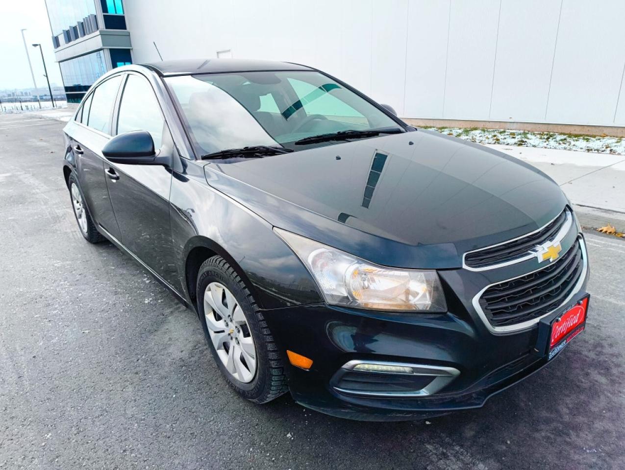 2015 Chevrolet Cruze 4dr Sedan 1LT Photo