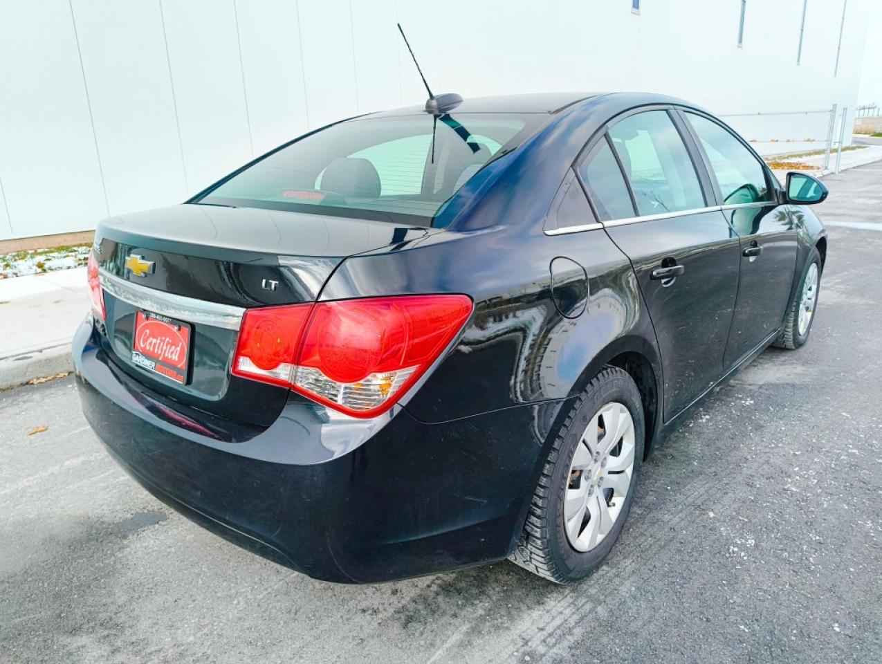 2015 Chevrolet Cruze 4dr Sedan 1LT Photo