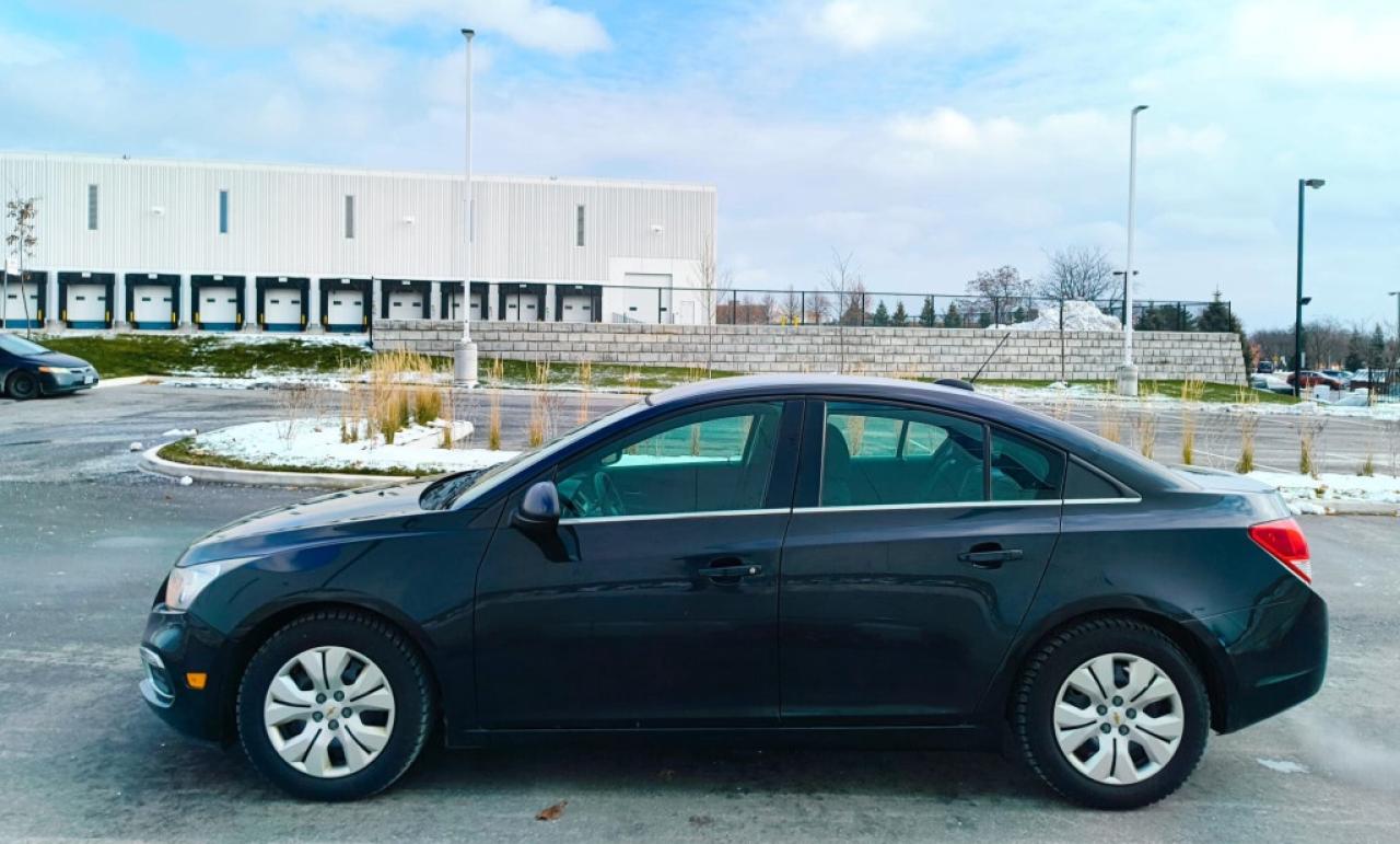 2015 Chevrolet Cruze 4dr Sedan 1LT Photo