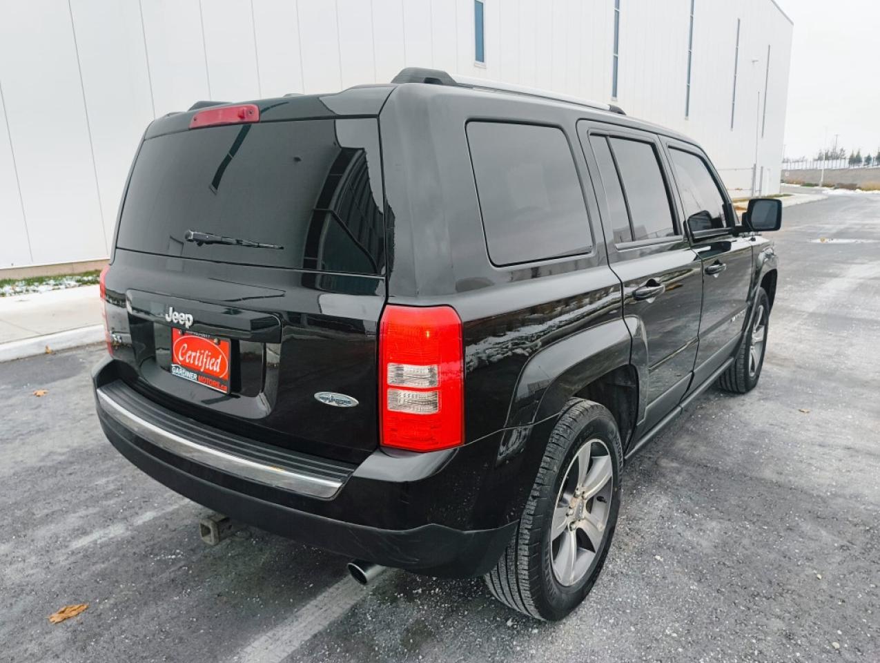 2016 Jeep Patriot 4WD 4dr High Altitude Photo