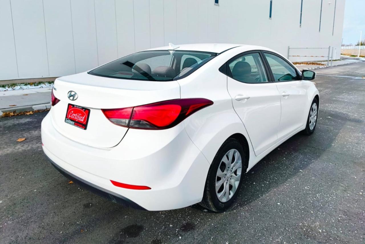 2014 Hyundai Elantra 5dr Automatic GL Photo3