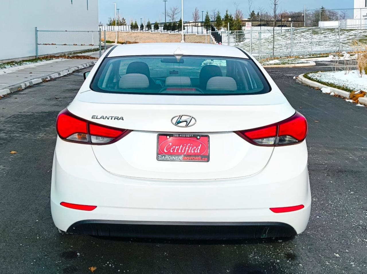 2014 Hyundai Elantra 5dr Automatic GL Photo