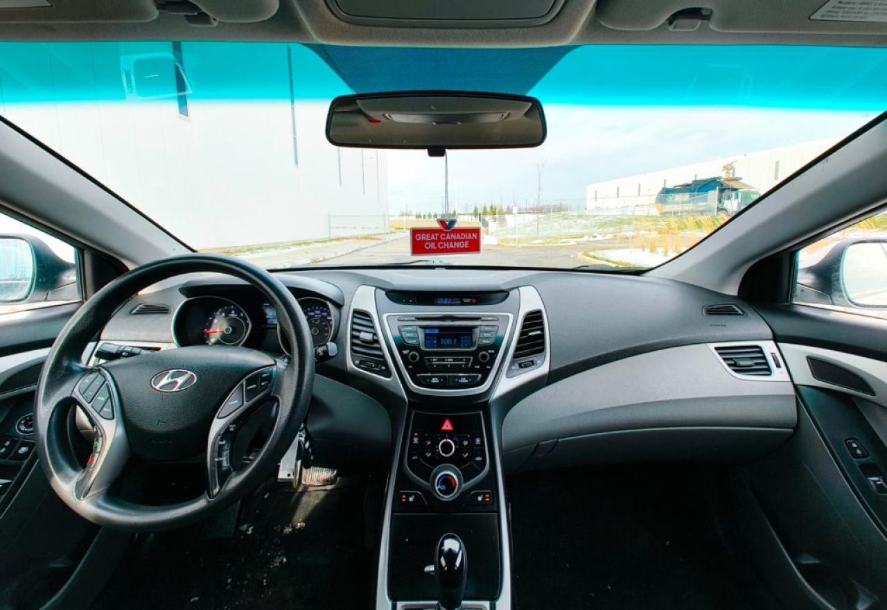 2014 Hyundai Elantra 5dr Automatic GL Photo