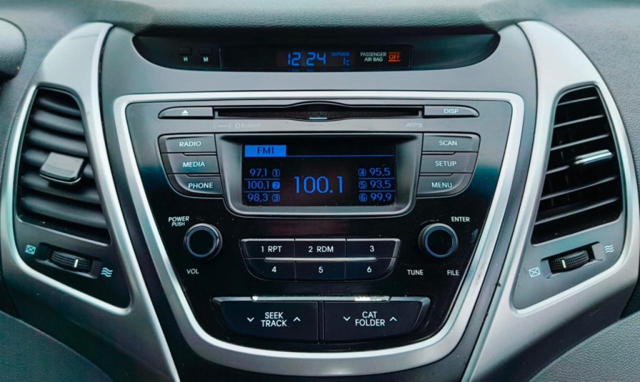2014 Hyundai Elantra 5dr Automatic GL Photo