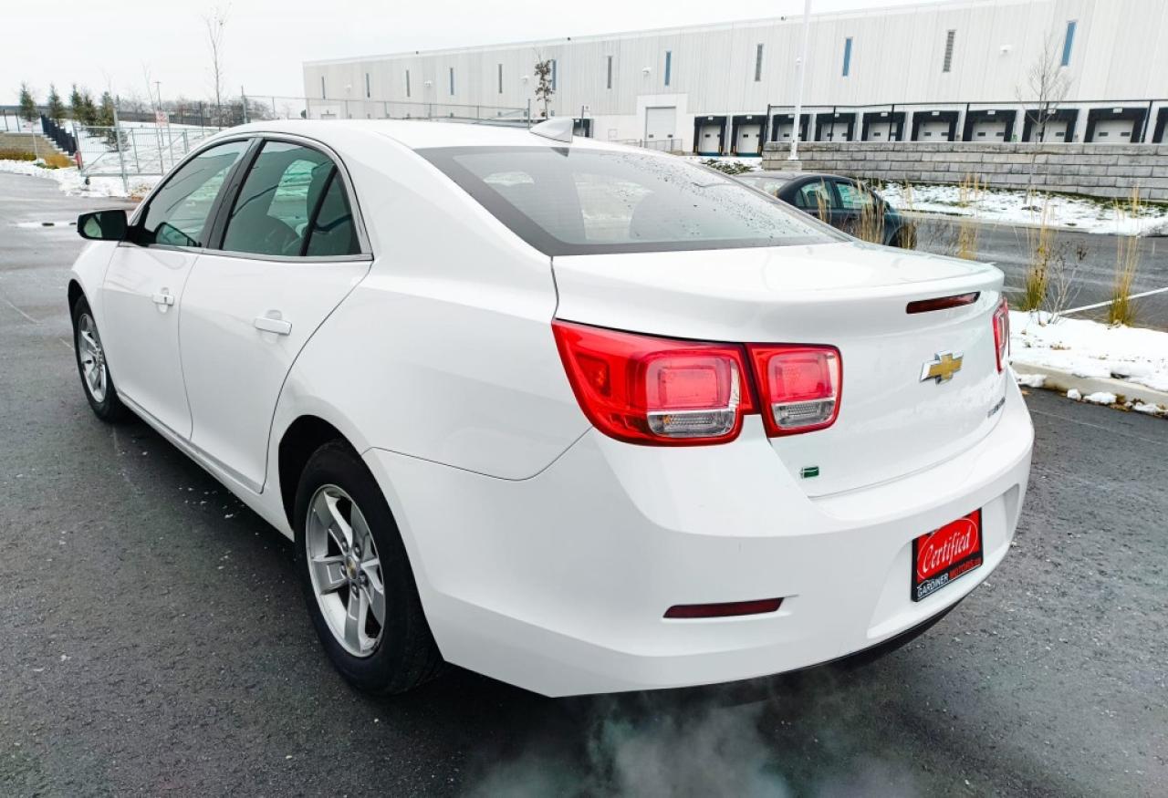 2015 Chevrolet Malibu 1LT 4dr Sedan Automatic Photo