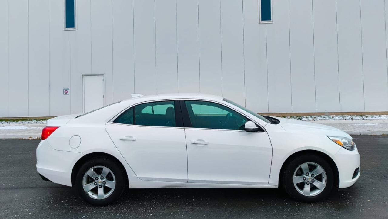 2015 Chevrolet Malibu 1LT 4dr Sedan Automatic Photo