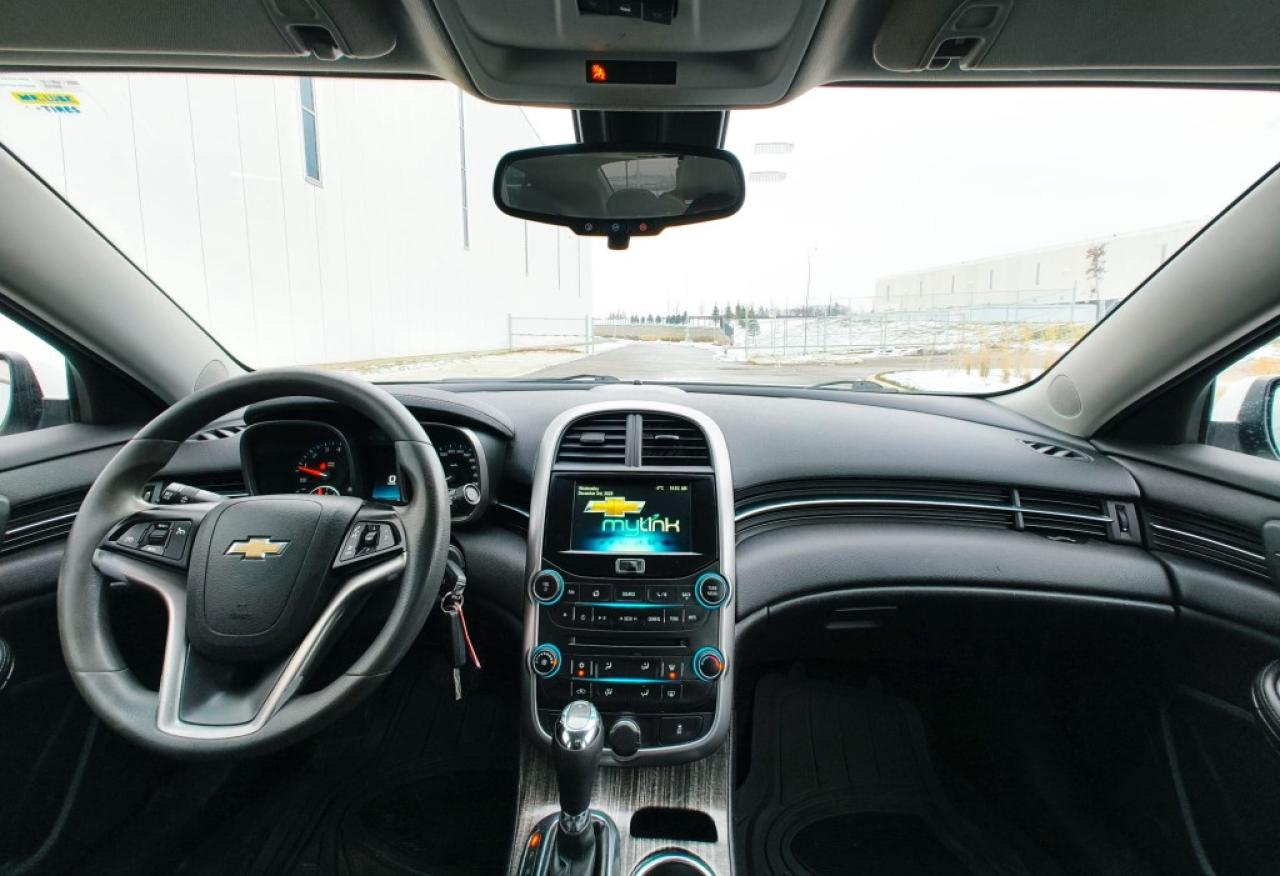 2015 Chevrolet Malibu 1LT 4dr Sedan Automatic Photo