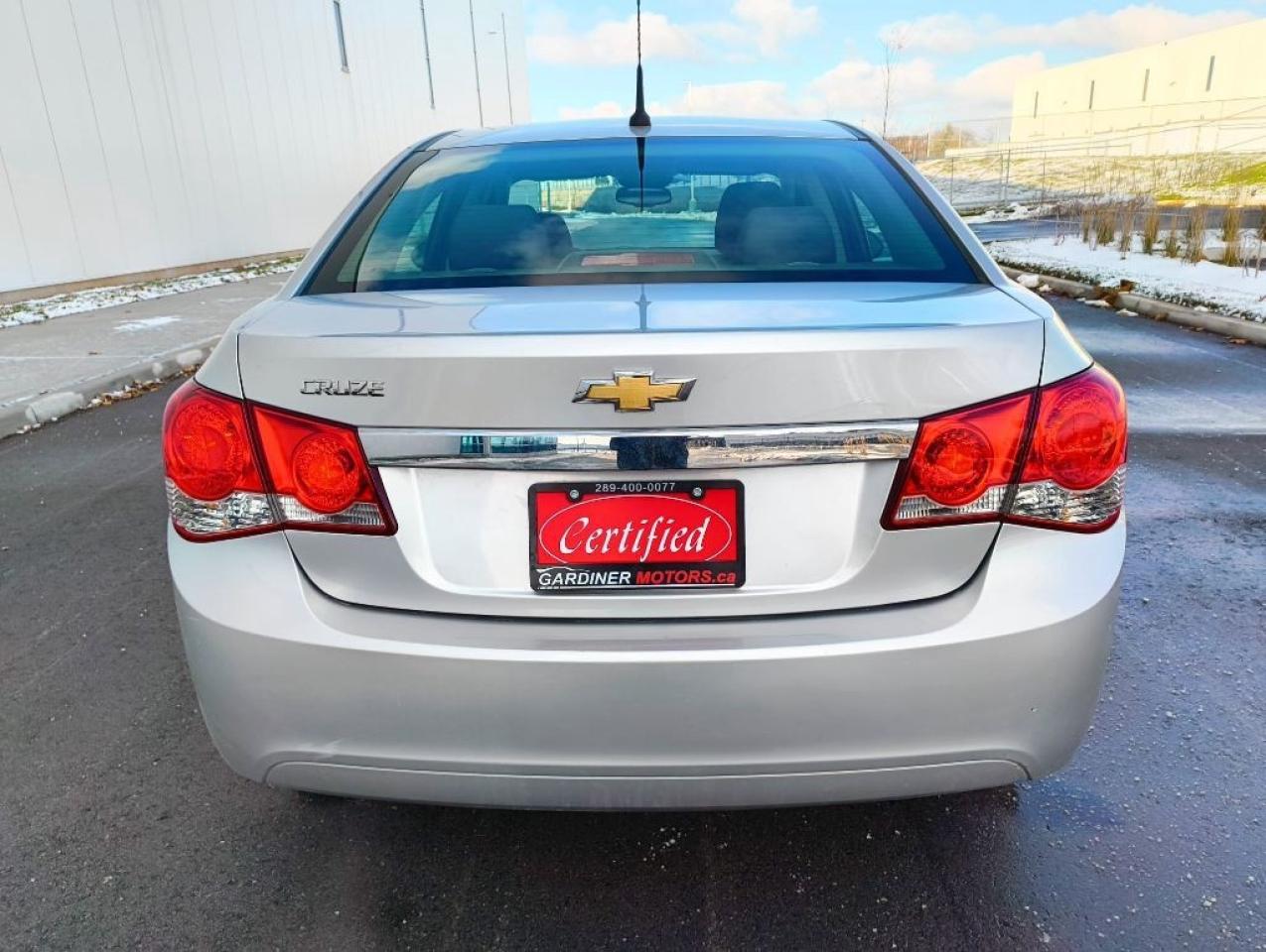 2013 Chevrolet Cruze LS Auto 4dr Sedan Automatic Photo3