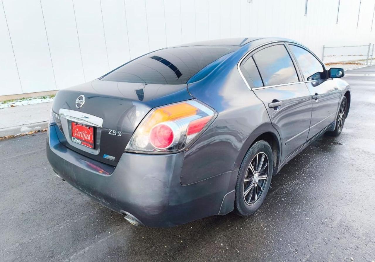 2012 Nissan Altima 2dr Coupe I4 CVT 2.5 S Photo