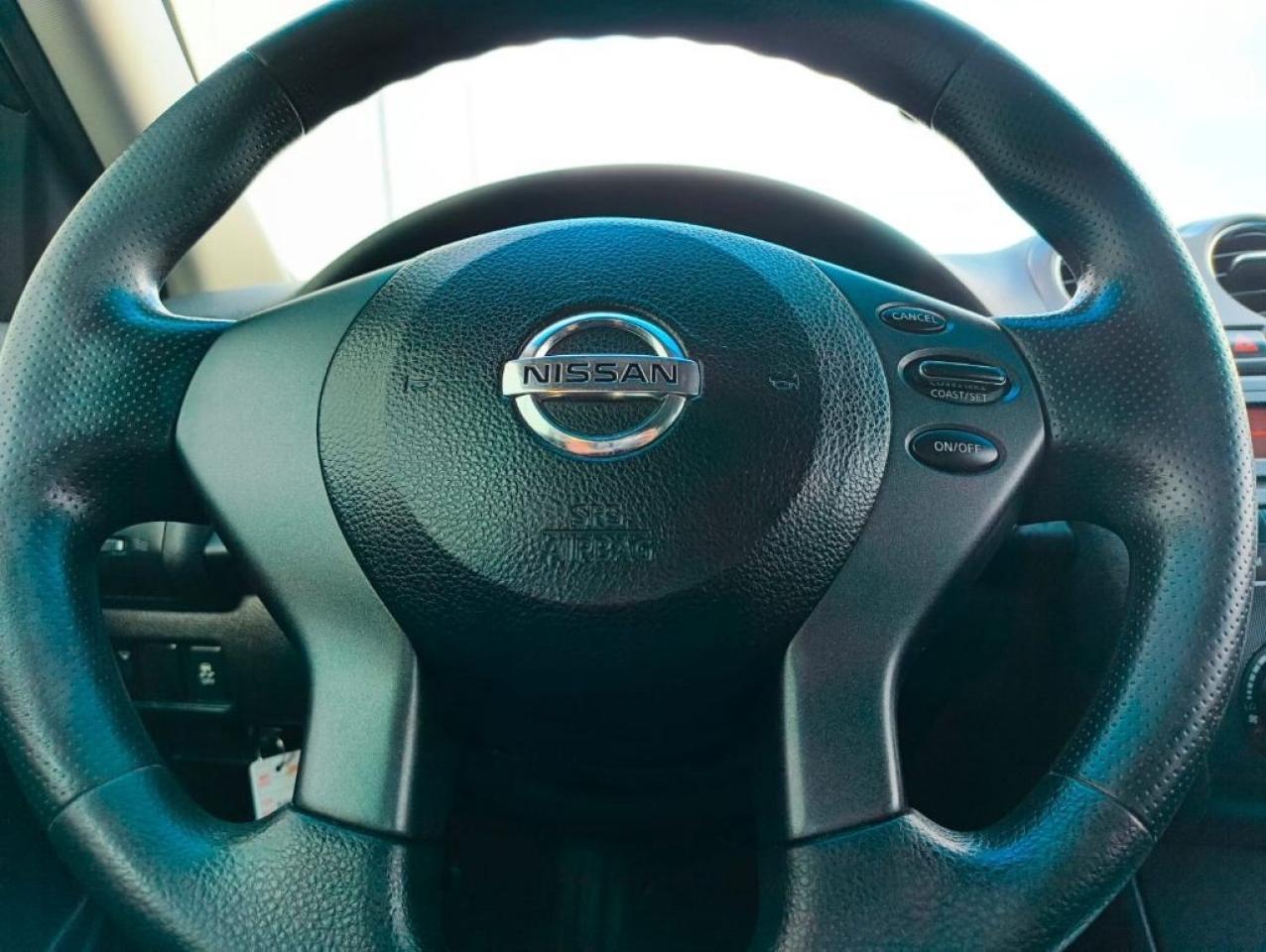 2012 Nissan Altima 2dr Coupe I4 CVT 2.5 S Photo