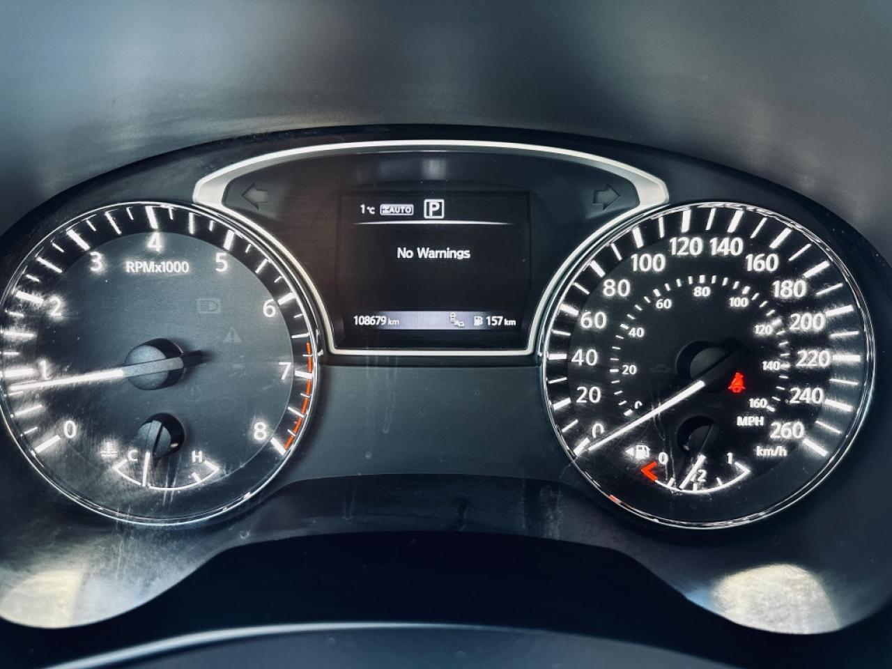 2016 Nissan Pathfinder SL Photo