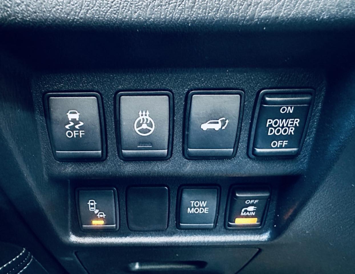 2016 Nissan Pathfinder SL Photo