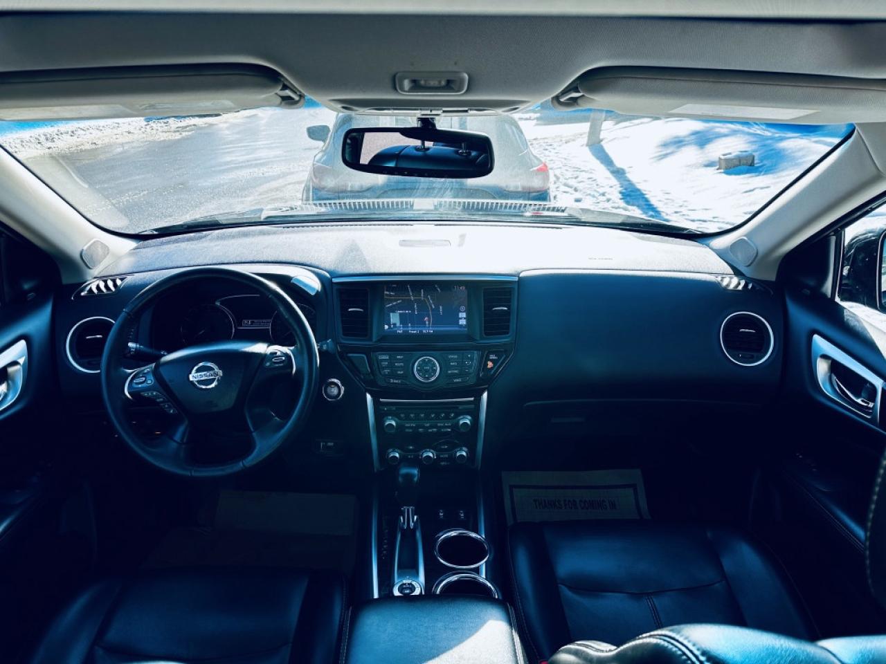 2016 Nissan Pathfinder SL Photo