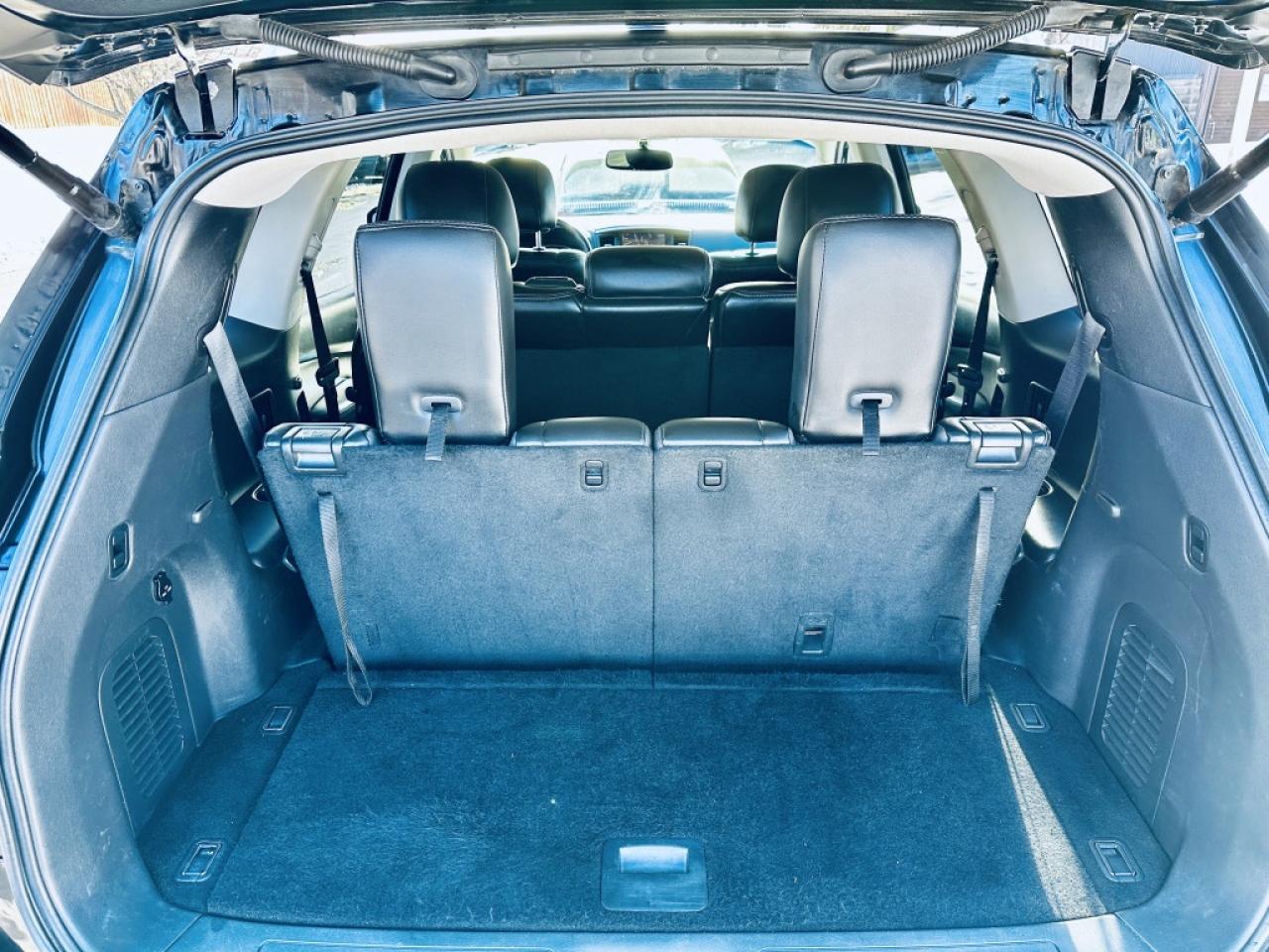 2016 Nissan Pathfinder SL Photo