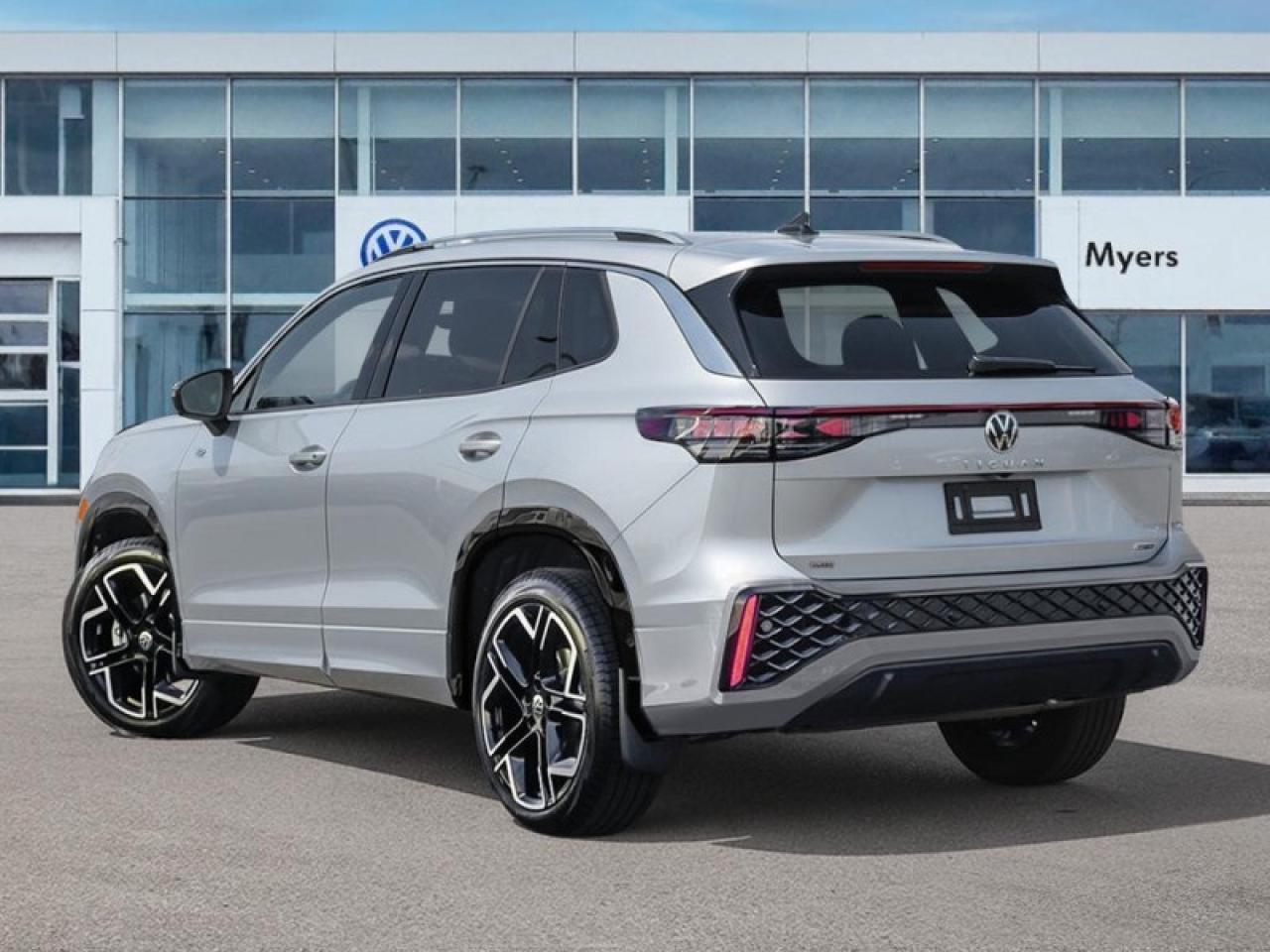 2026 Volkswagen Tiguan Highline Turbo R-Line Photo3