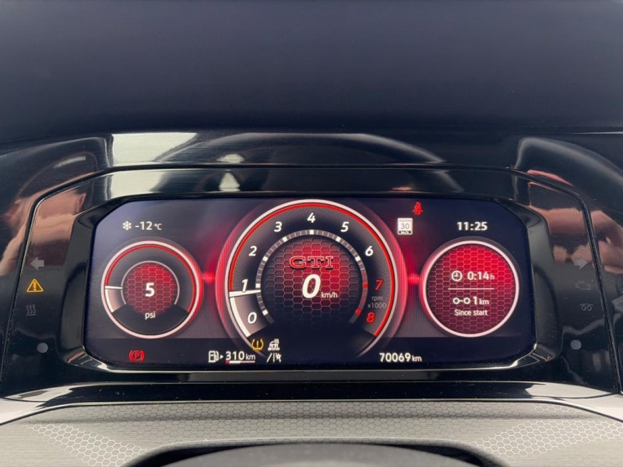 2022 Volkswagen Golf GTI Performance  - Sunroof Photo