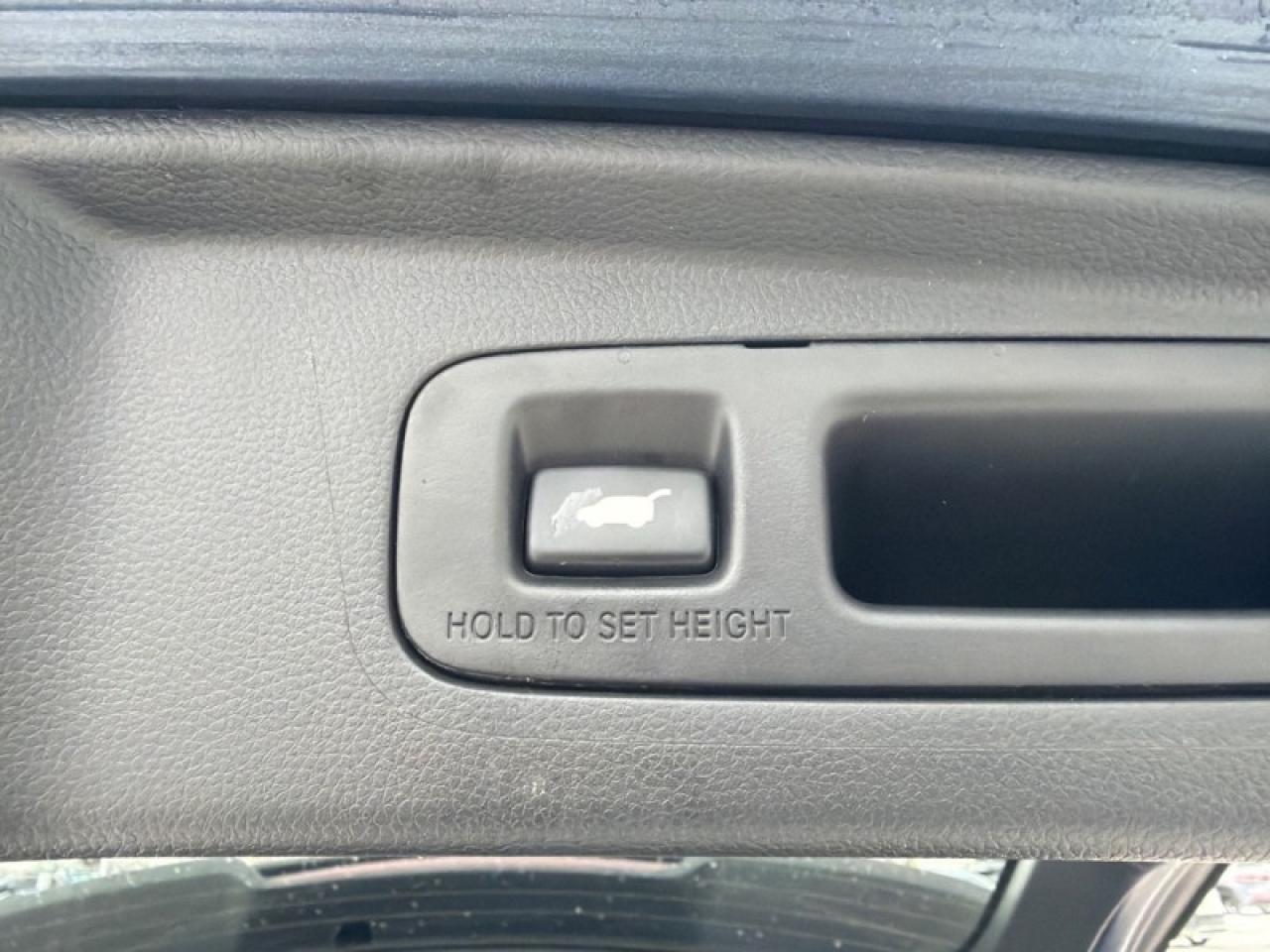 2024 Honda CR-V Hybrid EX-L  - Leather Seats -  Sunroof Photo