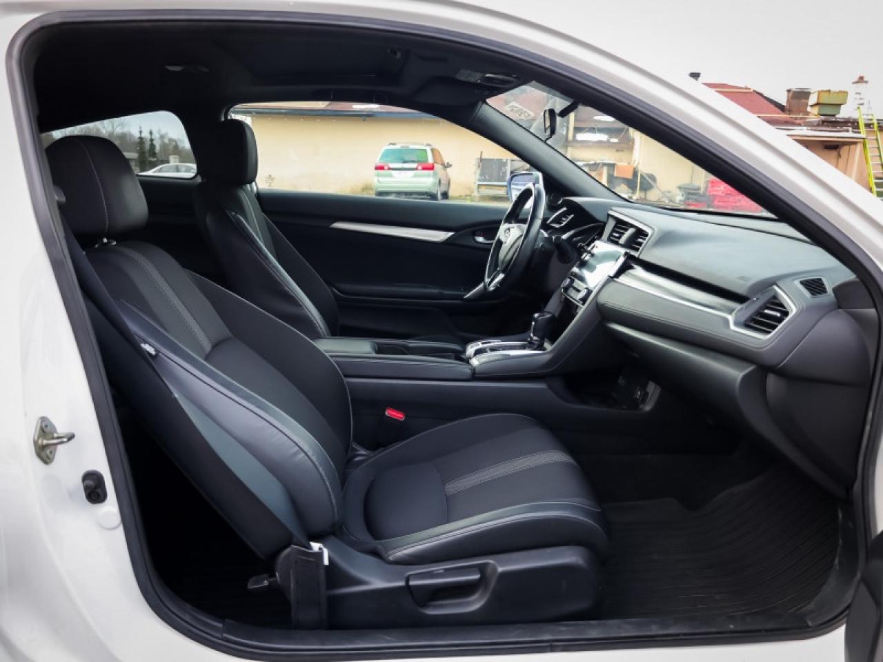 2019 Honda Civic COUPE Sport CVT  - Sunroof -  Heated Seats Photo