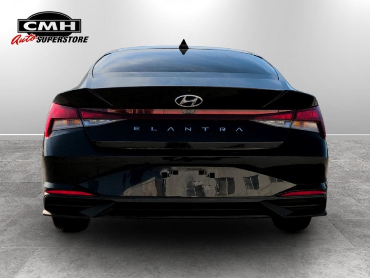 2023 Hyundai Elantra Preferred Photo2