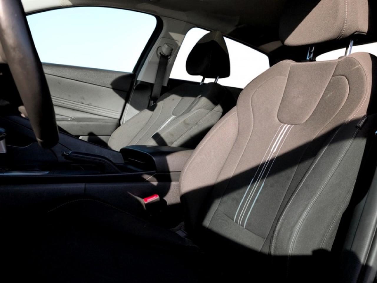 2023 Hyundai Elantra Preferred Photo