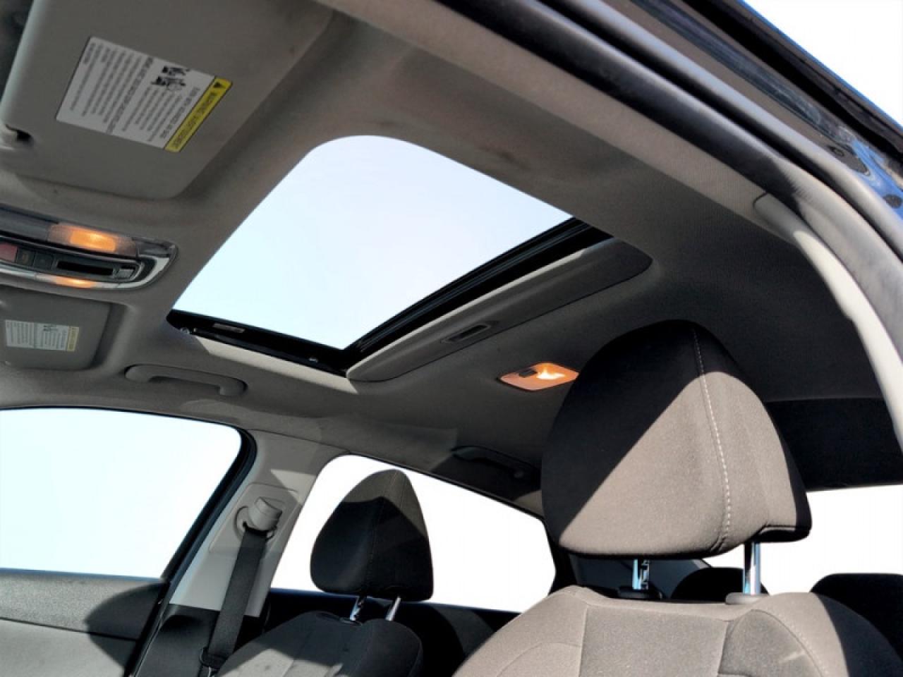 2023 Hyundai Elantra Preferred Photo