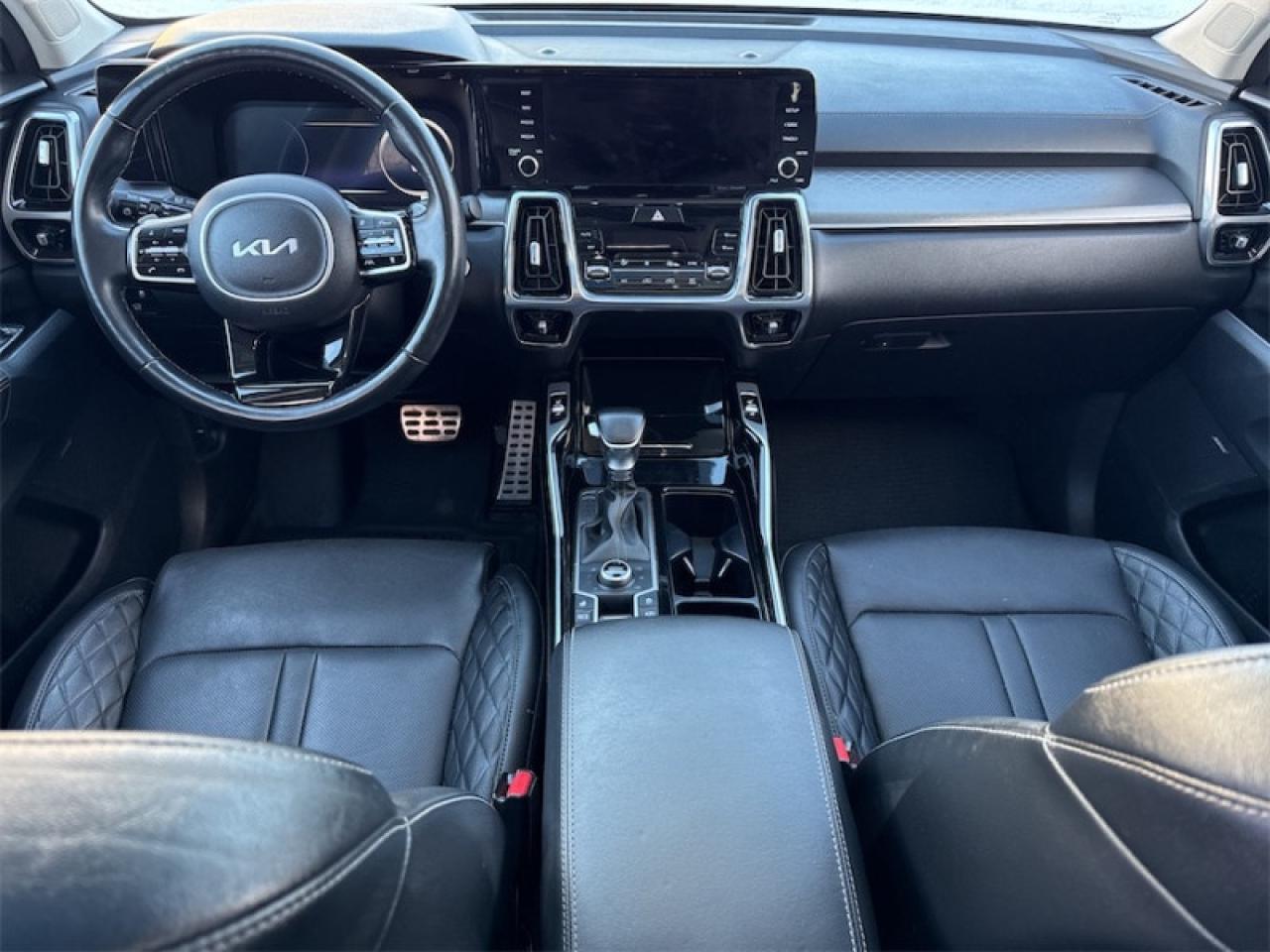 2022 Kia Sorento SX  Panoramic Sunroof - $248 B/W Photo3