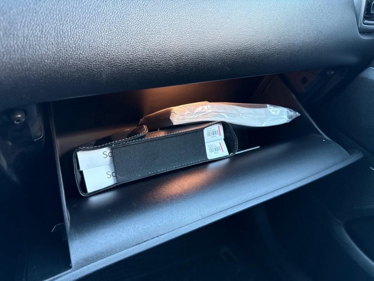 2022 Kia Sorento SX  Panoramic Sunroof - $248 B/W Photo