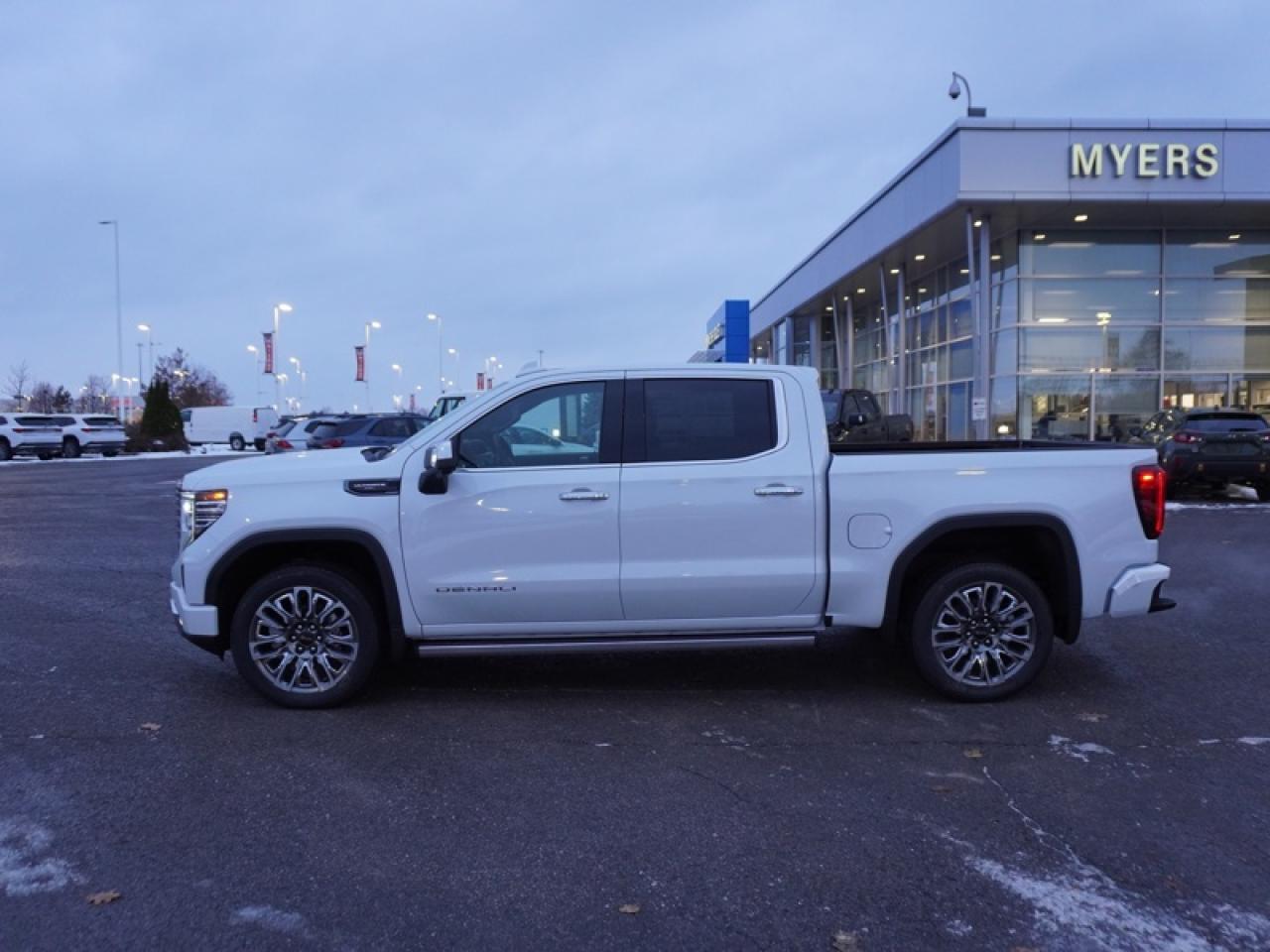 2026 GMC Sierra 1500 Denali Ultimate  - Leather Seats Photo