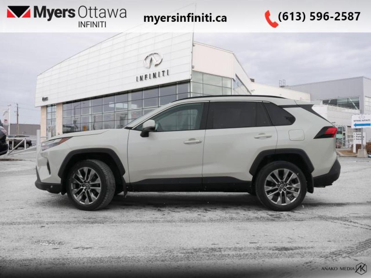 2022 Toyota RAV4 XLE  - Sunroof -  Power Liftgate Photo