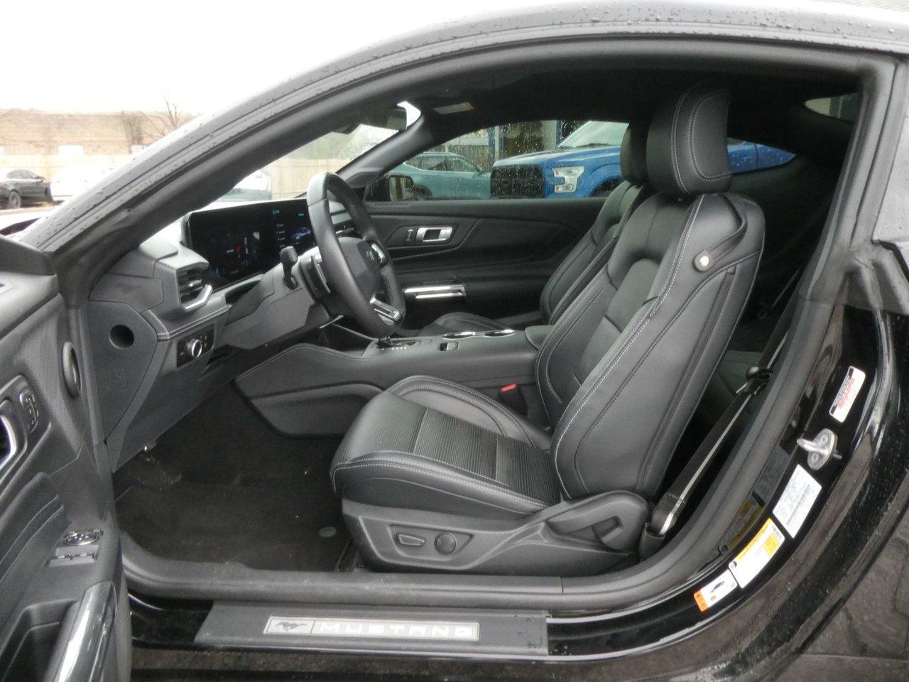 2025 Ford Mustang GT Premium Photo