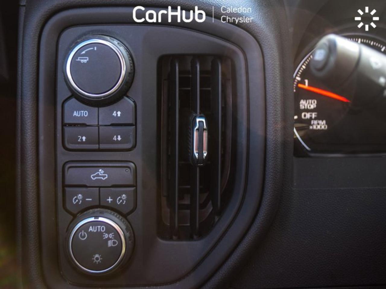 2024 Chevrolet Silverado 1500 Custom Trail Boss Z71 4WD Crew Cab 147" 6 Passenger Photo