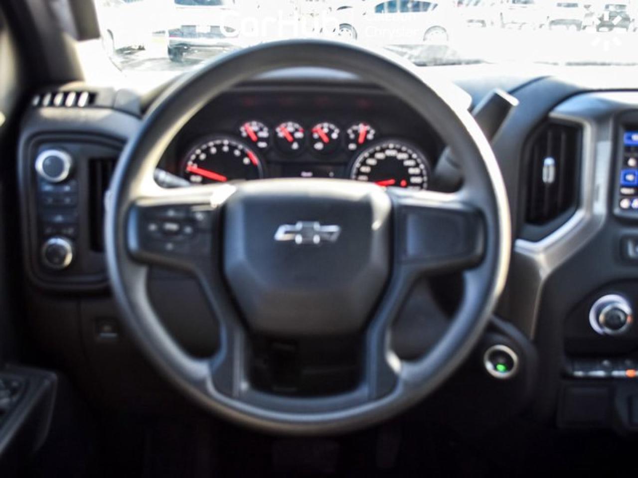 2024 Chevrolet Silverado 1500 Custom Trail Boss Z71 4WD Crew Cab 147" 6 Passenger Photo