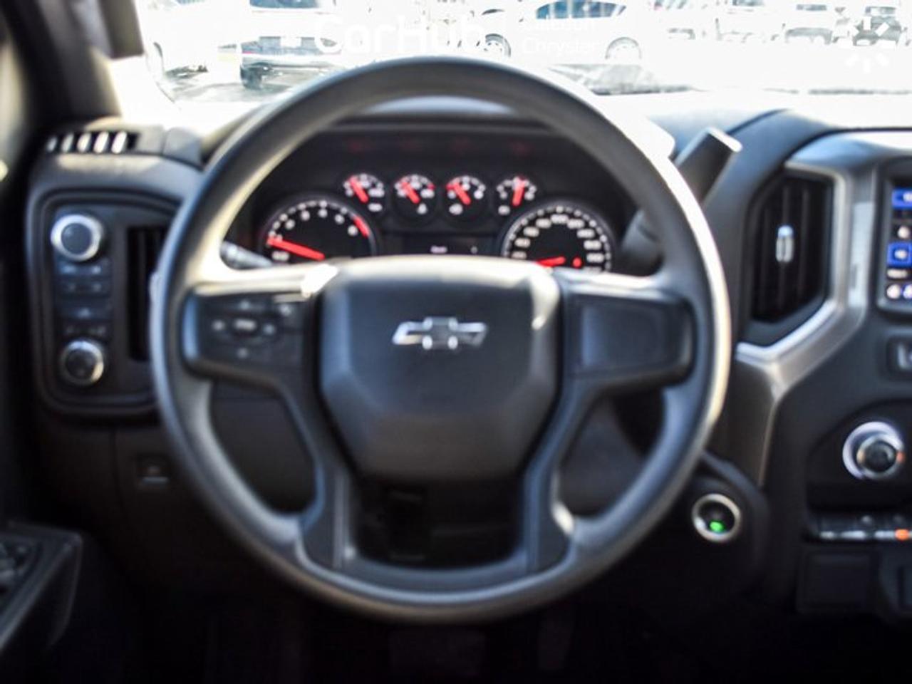 2024 Chevrolet Silverado 1500 Custom Trail Boss Z71 4WD Crew Cab 147" 6 Passenger Photo