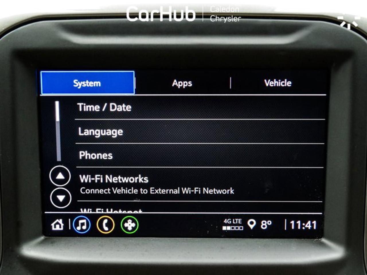 2024 Chevrolet Silverado 1500 Custom Trail Boss Z71 4WD Crew Cab 147" 6 Passenger Photo