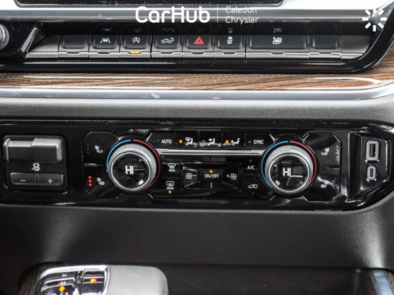 2024 Chevrolet Silverado 1500 RST4WD Crew Cab 157" 6.2L Heated front Seats Alloy Rims Photo