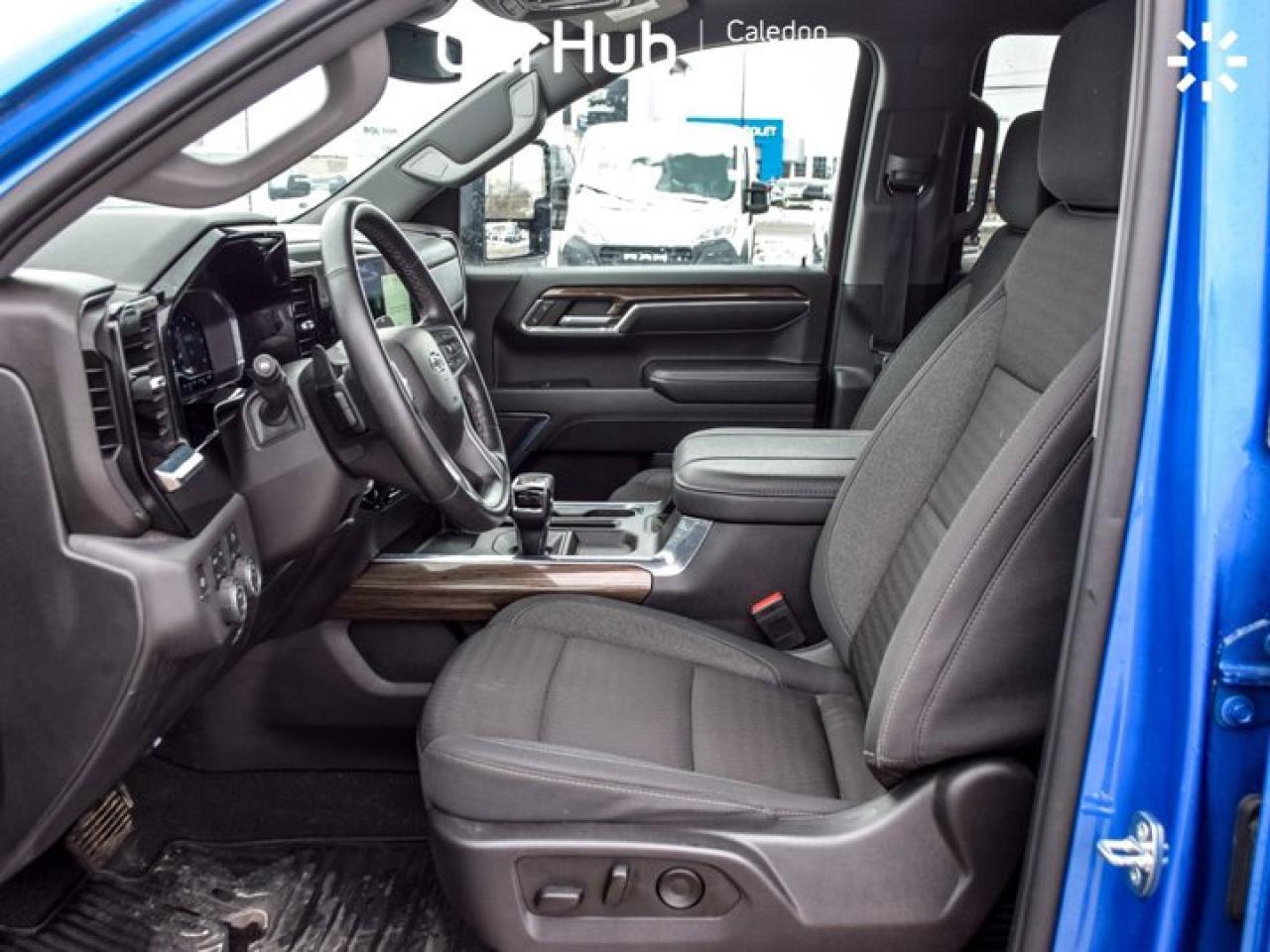 2024 Chevrolet Silverado 1500 RST4WD Crew Cab 157" 6.2L Heated front Seats Alloy Rims Photo