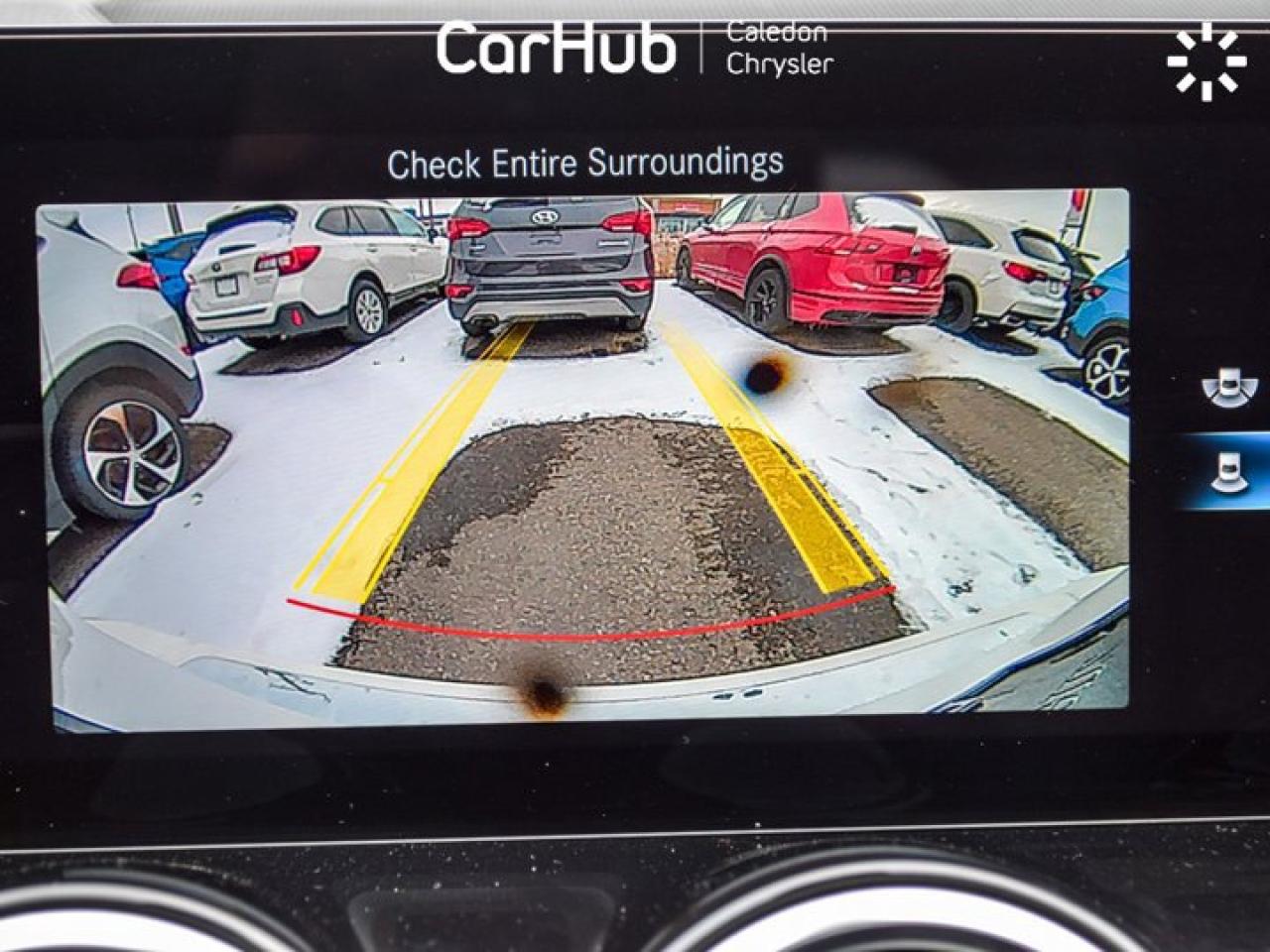 2022 Mercedes-Benz G-Class GLB 250 4MATIC Pano sunroof Heated front Seats Photo