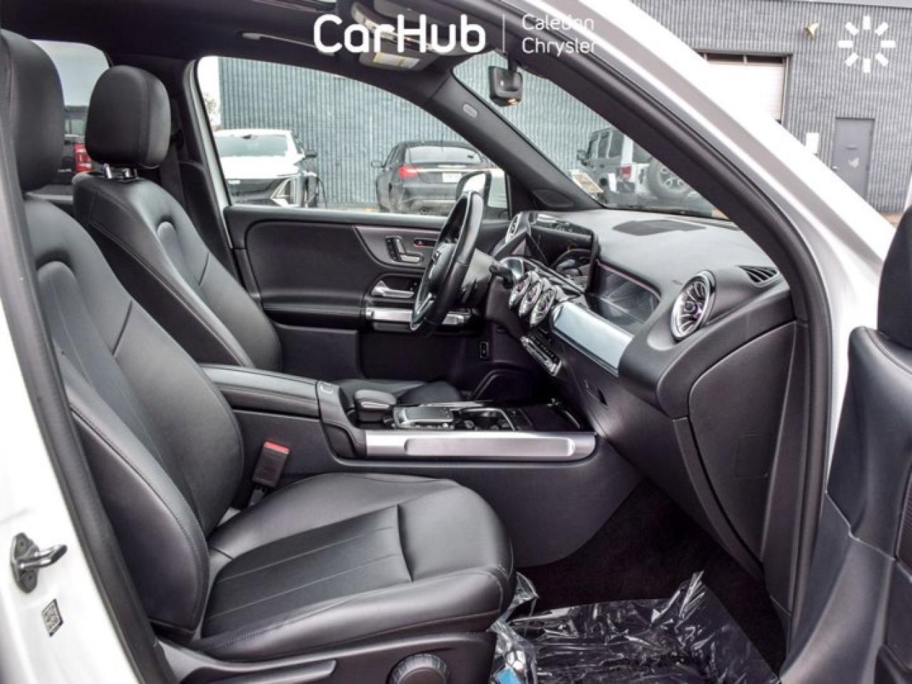 2022 Mercedes-Benz G-Class GLB 250 4MATIC Pano sunroof Heated front Seats Photo