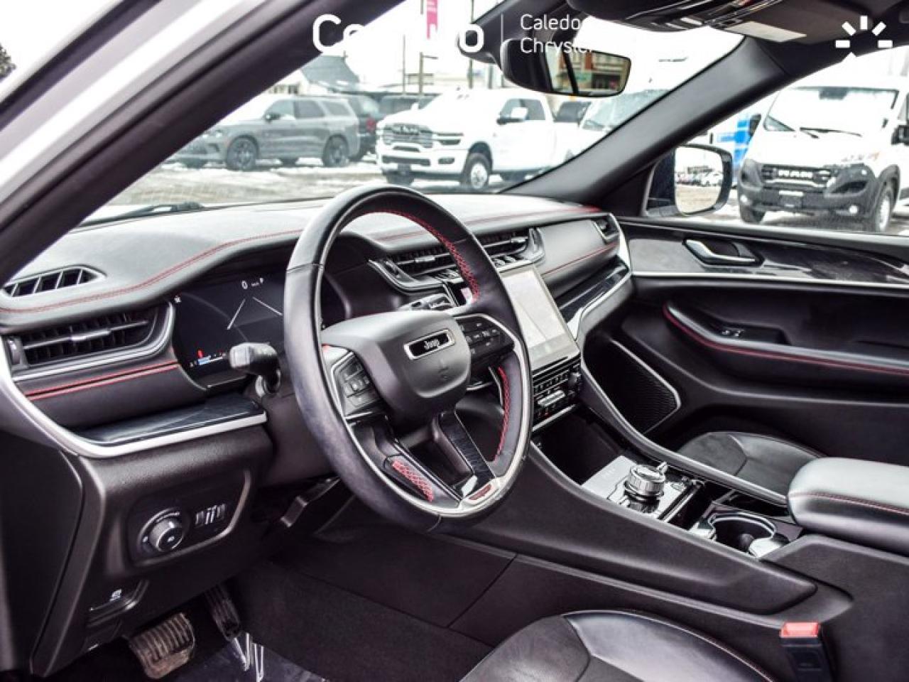 2022 Jeep Grand Cherokee Trailhawk Photo