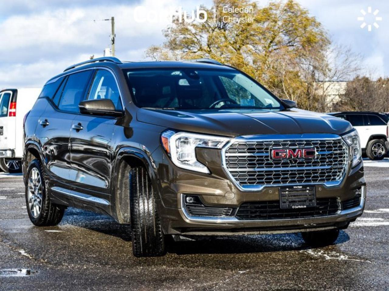 2024 GMC Terrain Denali AWD Pano Sunroof Heated & Vented Frt Seats R-Start Photo