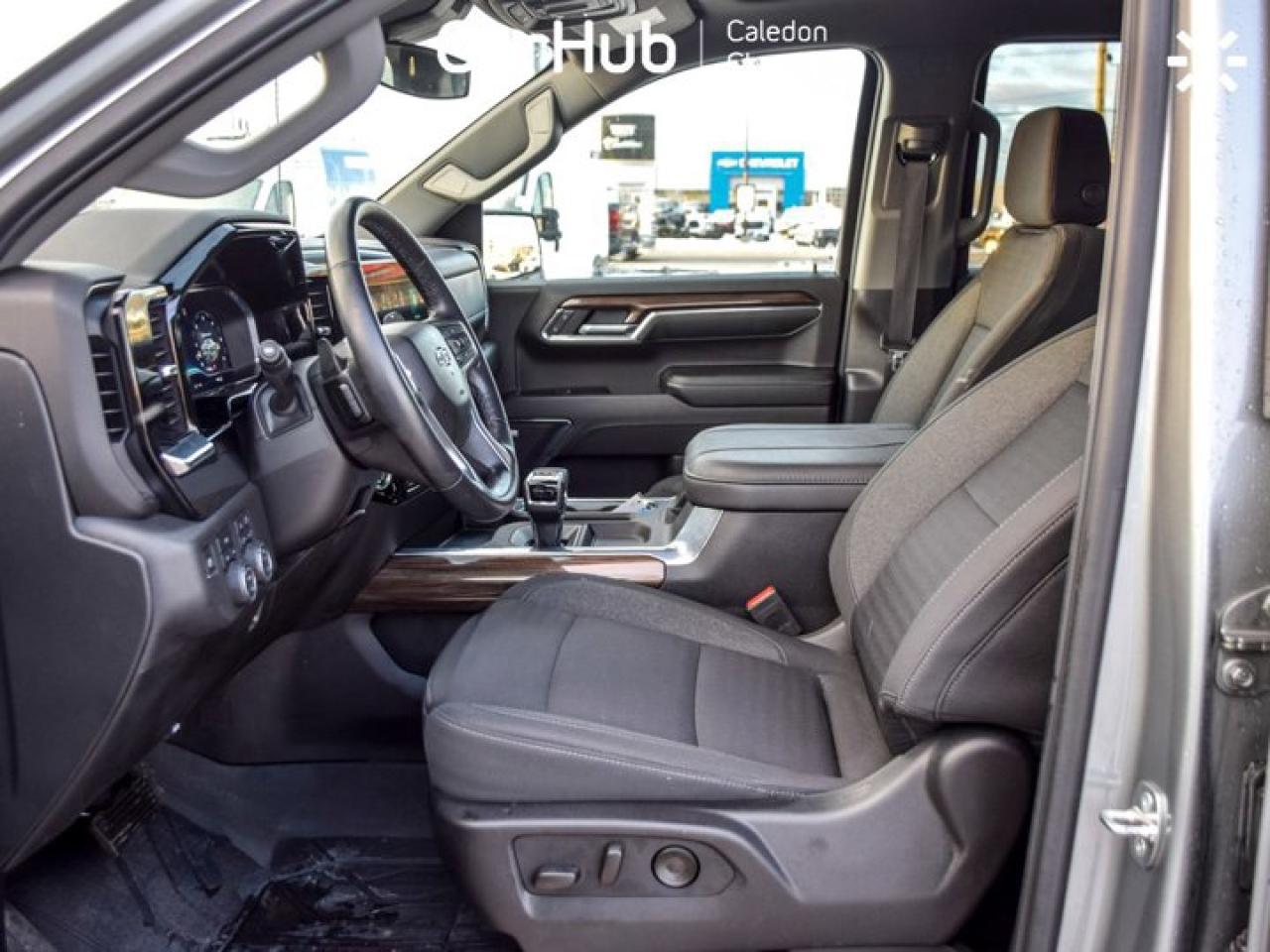 2024 Chevrolet Silverado 1500 RST Photo