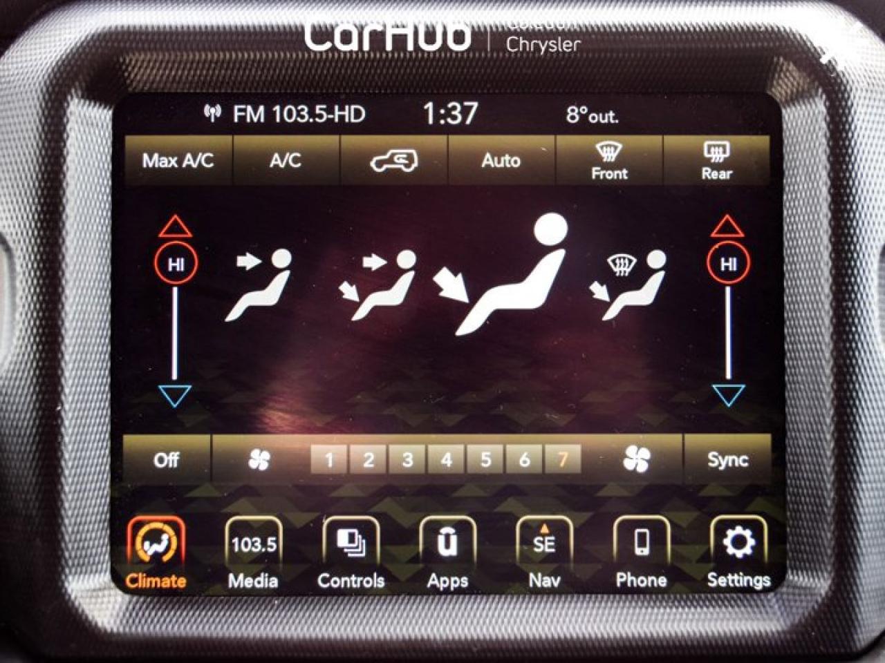 2021 Jeep Wrangler Unlimited Sahara Photo4