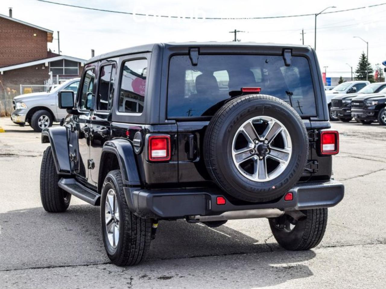 2021 Jeep Wrangler Unlimited Sahara Photo